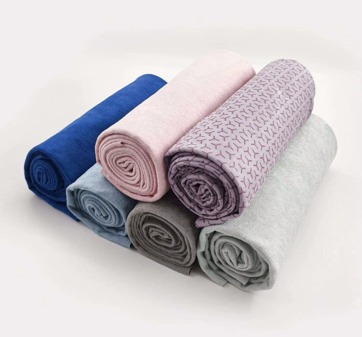 1Mm Hot Yoga Pilates Sweat Absorbent Non Slip Silicone Bottom Suede Screen Printing Premium Custom Exercise Blanket Yoga Towel
